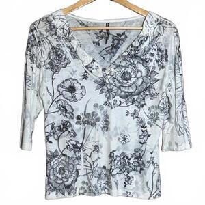 Mushka Sienna Rose Women's White Black Floral V-Neck Top Size PM